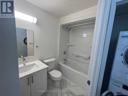 1203 - 128 King Street, Kitchener, ON - Indoor Photo Showing Bathroom