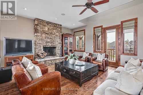 109 Manitou Court, Blue Mountains, ON - Indoor Photo Showing Living Room With Fireplace