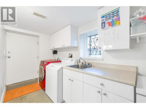 3792 W 18 Avenue, Vancouver, BC - Indoor Photo Showing Laundry Room