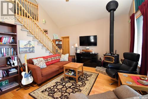 8 Chandler Crescent, Cymri Rm No. 36, SK - Indoor Photo Showing Living Room