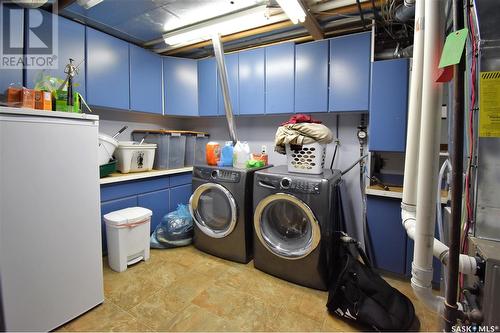 8 Chandler Crescent, Cymri Rm No. 36, SK - Indoor Photo Showing Laundry Room