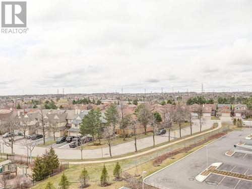 607 - 2560 Eglinton Avenue W, Mississauga, ON - Outdoor With View