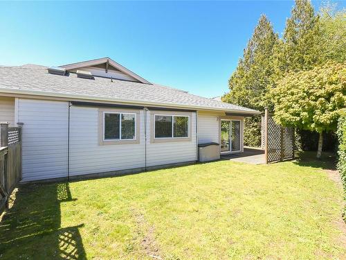 1-950 Braidwood Rd, Courtenay, BC - Outdoor With Exterior