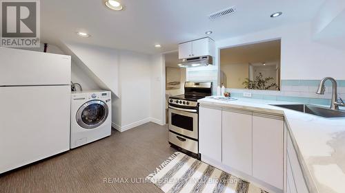 33 Glebemount Avenue, Toronto, ON - Indoor Photo Showing Laundry Room