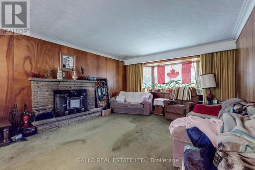 4315 19Th Avenue, Markham, ON - Indoor Photo Showing Living Room With Fireplace