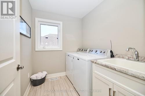 231 South Pelham Road, Welland, ON - Indoor Photo Showing Laundry Room