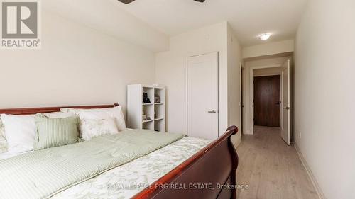 318 - 509 Dundas Street W, Oakville, ON - Indoor Photo Showing Bedroom