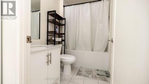 318 - 509 Dundas Street W, Oakville, ON - Indoor Photo Showing Bathroom