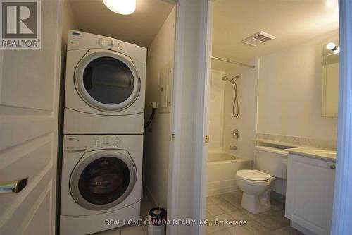 1504 - 4879 Kimbermount Avenue, Mississauga, ON - Indoor Photo Showing Laundry Room