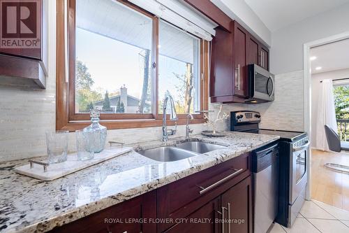 140 Renaud Drive, Waterloo, ON - Indoor Photo Showing Kitchen With Double Sink