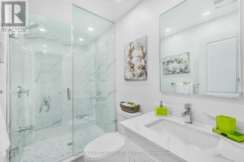 17 Chopin Court, Whitby, ON - Indoor Photo Showing Bathroom