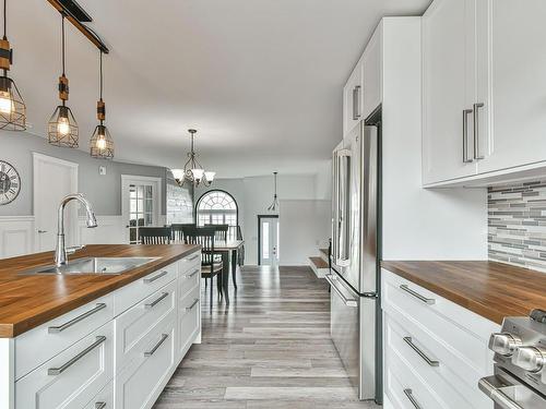 Overall view - 6945 Rue Du Hêtre, Terrebonne (La Plaine), QC - Indoor Photo Showing Kitchen With Double Sink