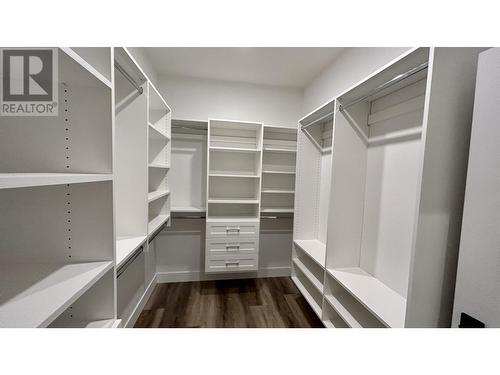 902 Spruce Place, 100 Mile House, BC - Indoor With Storage