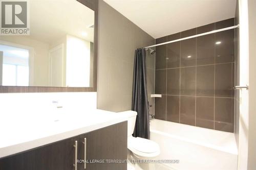 307 - 2 Anndale Drive, Toronto, ON - Indoor Photo Showing Bathroom