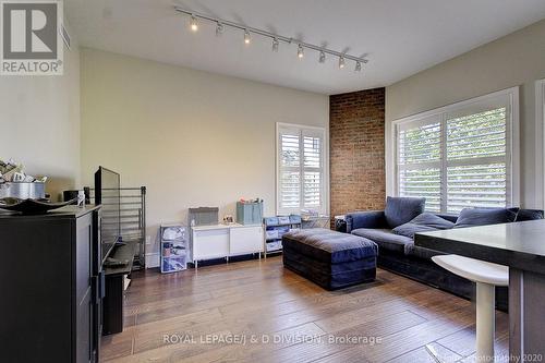 06 - 28 Madison Avenue, Toronto, ON - Indoor Photo Showing Other Room