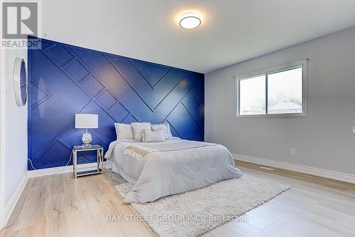 1044 Sandcliff Drive, Oshawa, ON - Indoor Photo Showing Bedroom
