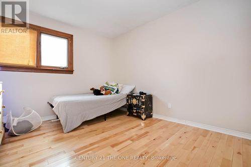 224 Park Avenue, East Gwillimbury, ON - Indoor Photo Showing Bedroom