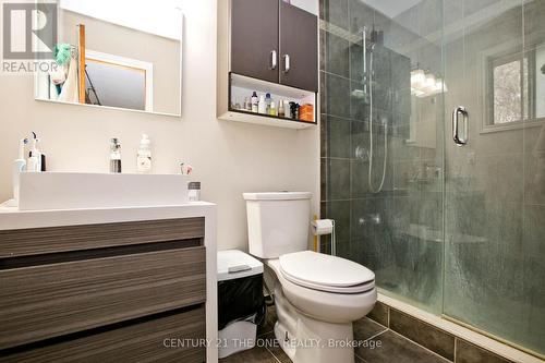 224 Park Avenue, East Gwillimbury, ON - Indoor Photo Showing Bathroom