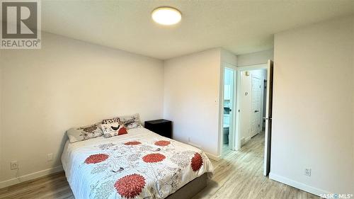 10 2-1275 Aaro Avenue, Elbow, SK - Indoor Photo Showing Bedroom