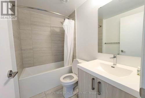 2406 - 77 Mutual Street, Toronto, ON - Indoor Photo Showing Bathroom