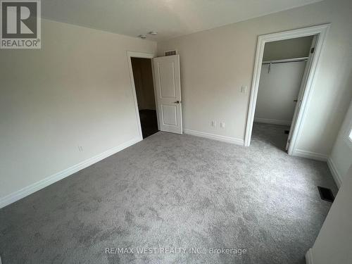 130 Connell Drive, Georgina, ON - Indoor Photo Showing Other Room