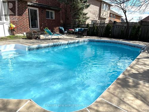 37 Meadowgrass Crescent, Markham, ON - Outdoor With In Ground Pool