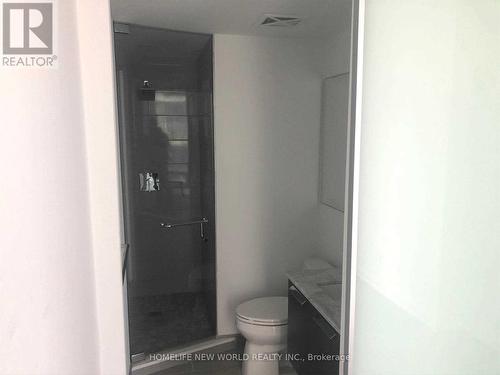 2707 - 28 Wellesley Street E, Toronto, ON - Indoor Photo Showing Bathroom