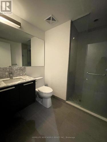 2707 - 28 Wellesley Street E, Toronto, ON - Indoor Photo Showing Bathroom