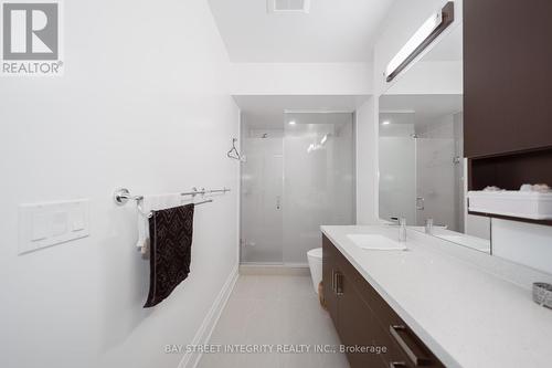 4026 Highway 7 E, Markham, ON - Indoor Photo Showing Bathroom