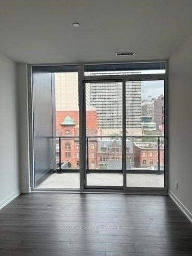 501-20 Edward St, Toronto, ON - Indoor Photo Showing Other Room