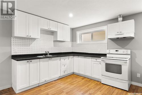 5281 Aviator Crescent, Regina, SK - Indoor Photo Showing Kitchen With Double Sink