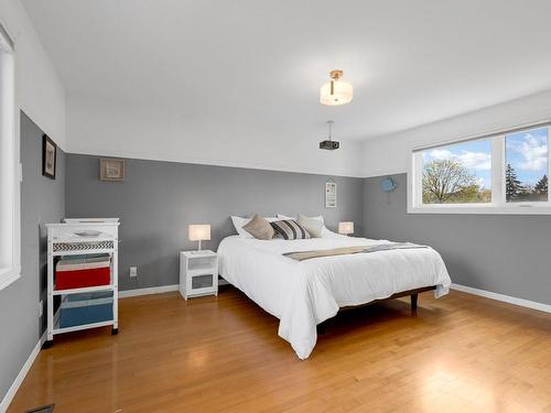 Chambre Ã  coucher principale - 5340 Rue Maurice, Longueuil (Saint-Hubert), QC - Indoor Photo Showing Bedroom