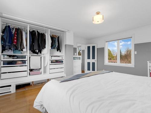 Chambre Ã  coucher principale - 5340 Rue Maurice, Longueuil (Saint-Hubert), QC - Indoor Photo Showing Bedroom