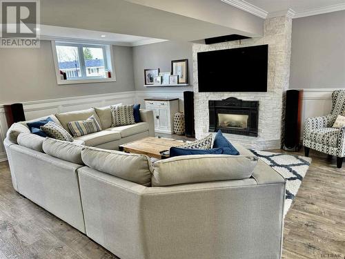 5 Kent Pl, Kapuskasing, ON - Indoor Photo Showing Living Room With Fireplace