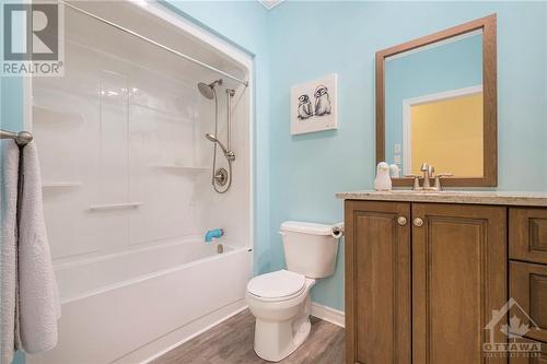 1351 County Rd 7 Road, Morewood, ON - Indoor Photo Showing Bathroom