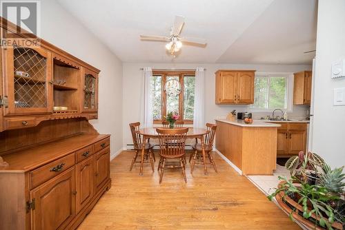 86 Pinewood Place, Laurentian Hills, ON - Indoor Photo Showing Dining Room