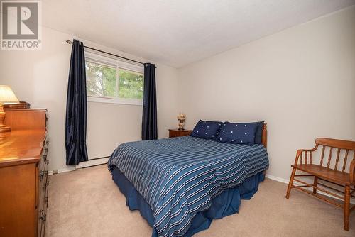 86 Pinewood Place, Laurentian Hills, ON - Indoor Photo Showing Bedroom