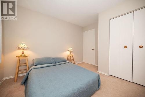86 Pinewood Place, Laurentian Hills, ON - Indoor Photo Showing Bedroom