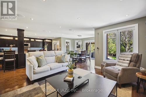 163 Creekwood Drive, Peterborough, ON - Indoor Photo Showing Living Room