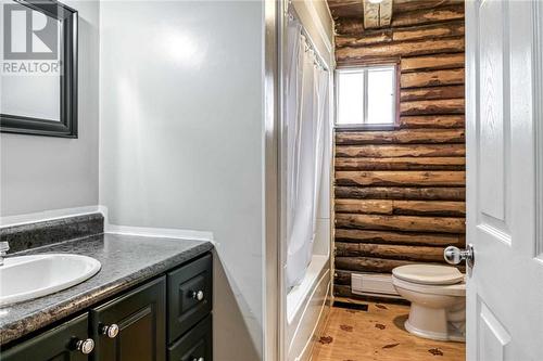 63 Country Lane, Chelmsford, ON - Indoor Photo Showing Bathroom