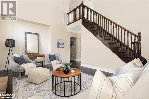 67 Clearbrook Trail, Bracebridge, ON - Indoor Photo Showing Living Room