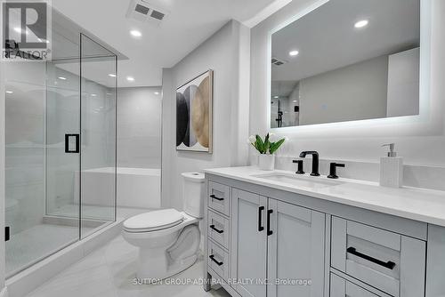 313 - 7 Townsgate Drive, Vaughan, ON - Indoor Photo Showing Bathroom
