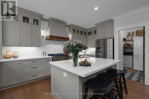 86 Church Street, Penetanguishene, ON - Indoor Photo Showing Kitchen With Upgraded Kitchen