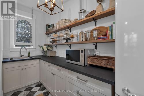86 Church Street, Penetanguishene, ON - Indoor Photo Showing Kitchen With Double Sink