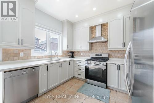 28 Totten Drive, Brampton, ON - Indoor Photo Showing Kitchen With Double Sink
