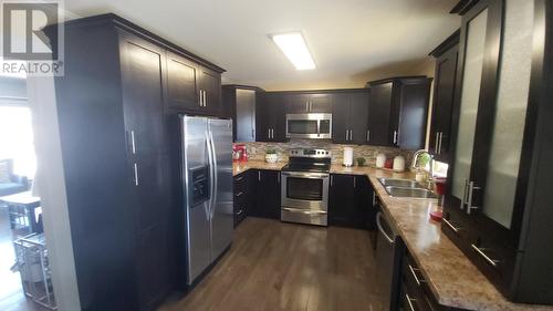 17 Brochen Street, Gander, NL - Indoor Photo Showing Kitchen With Stainless Steel Kitchen With Double Sink With Upgraded Kitchen