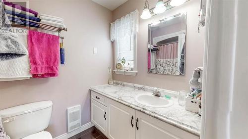 26 Huntingdale Drive, St. John'S, NL - Indoor Photo Showing Bathroom