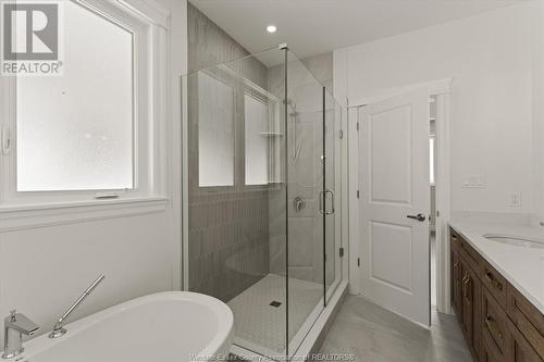 3178 Tullio Drive, Lasalle, ON - Indoor Photo Showing Bathroom