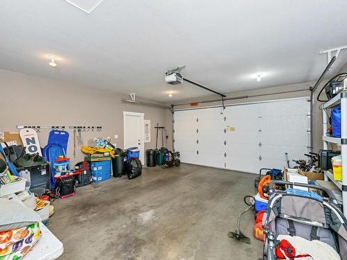 1375 Algonkin Rd, Duncan, BC - Indoor Photo Showing Garage