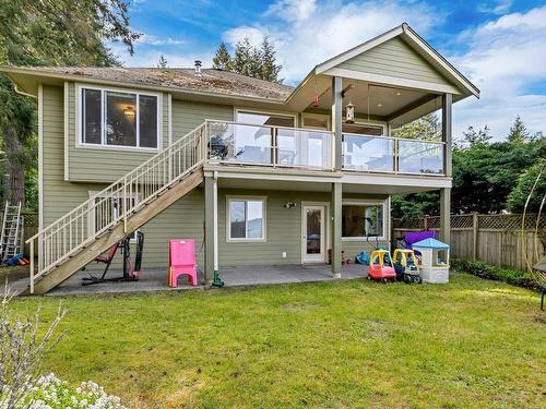 1375 Algonkin Rd, Duncan, BC - Outdoor With Deck Patio Veranda